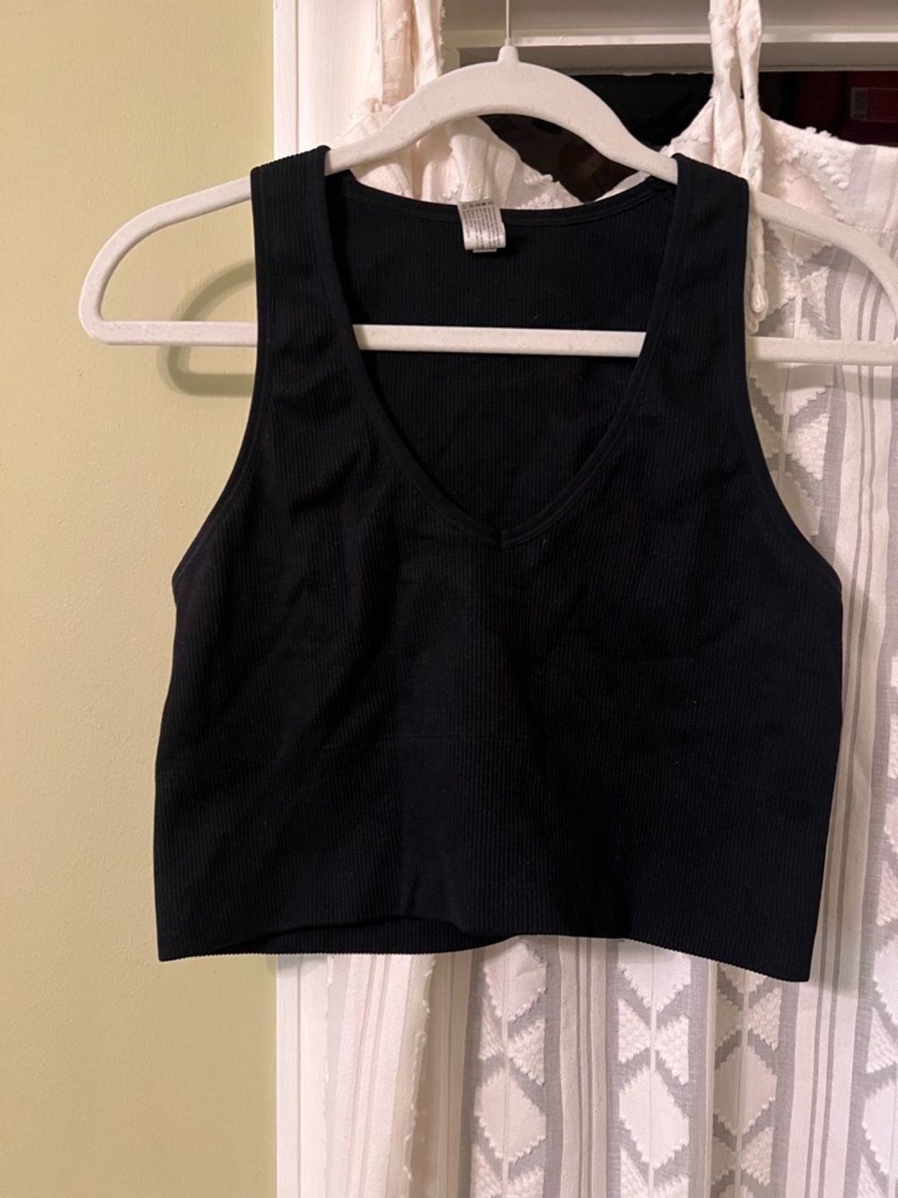 Women’s Black Ribbed V-Neck Crop Tank Top